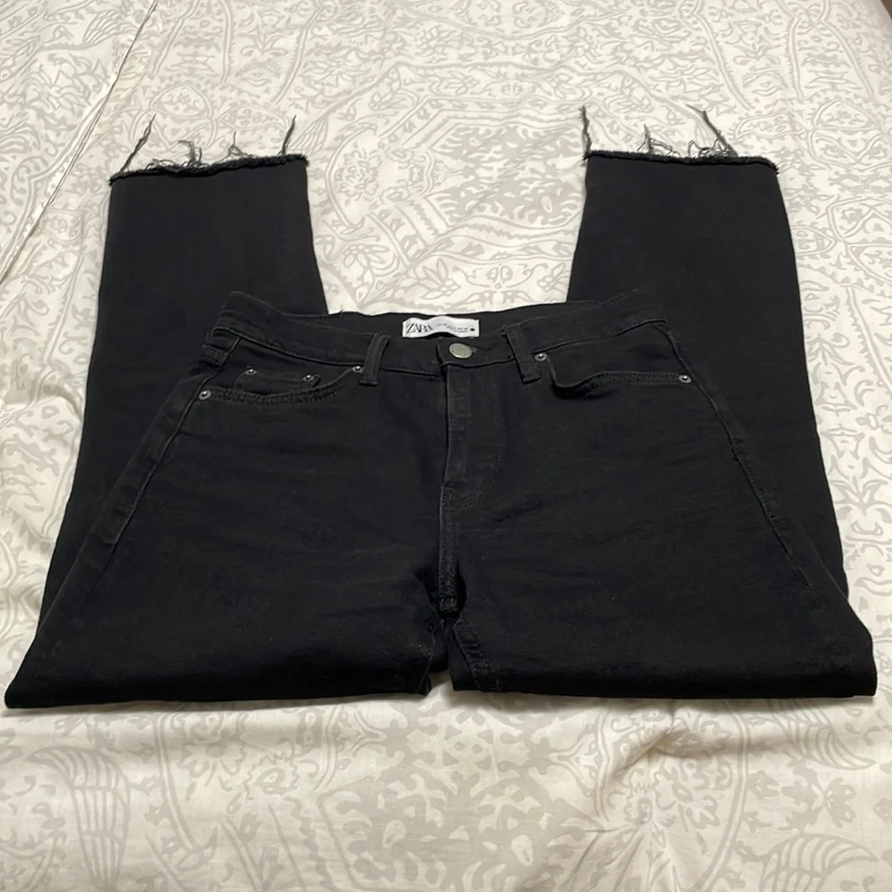 LIKE NEW** Zara ZW High-Waisted Cropped Slim Fit Jeans - Picture 4 of 8